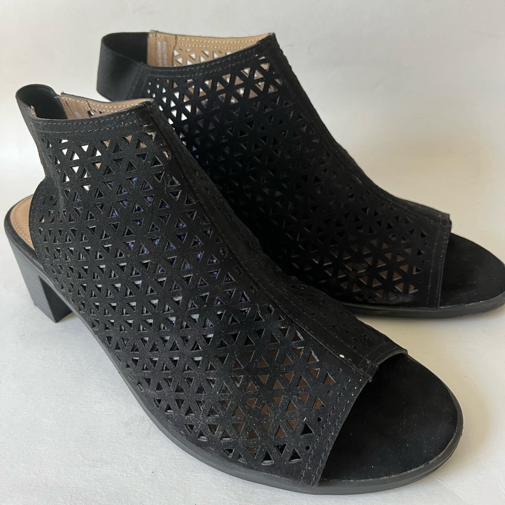 American Eagle By Payless Black Laser-Cut Peep-Toe Block Heel Sandals